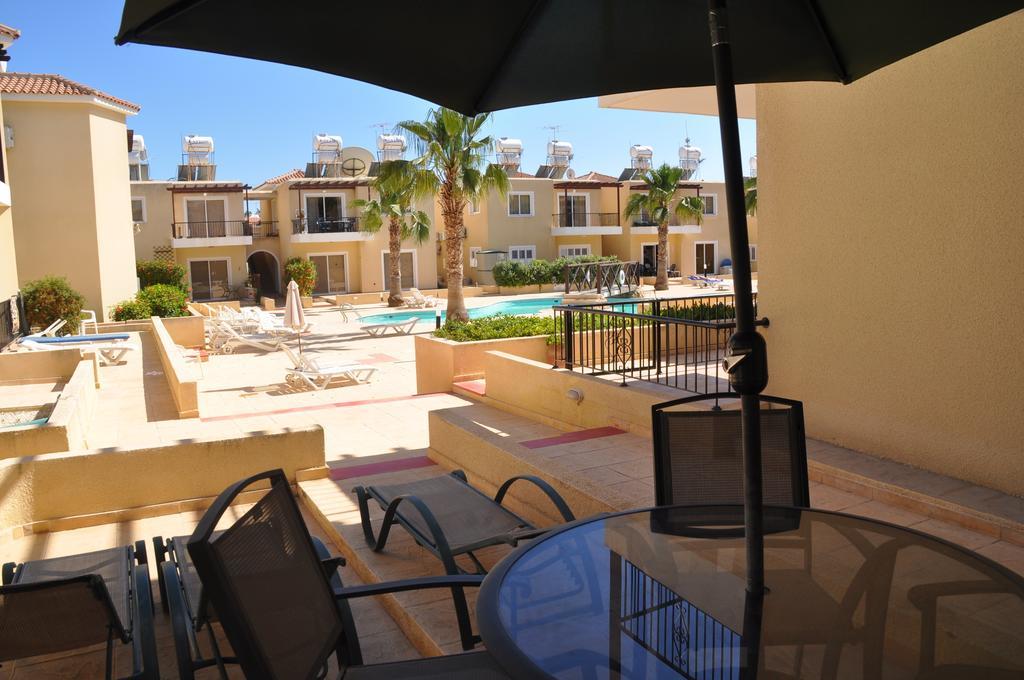 Sirena Sunrise, Apartment 4 Paphos Phòng bức ảnh