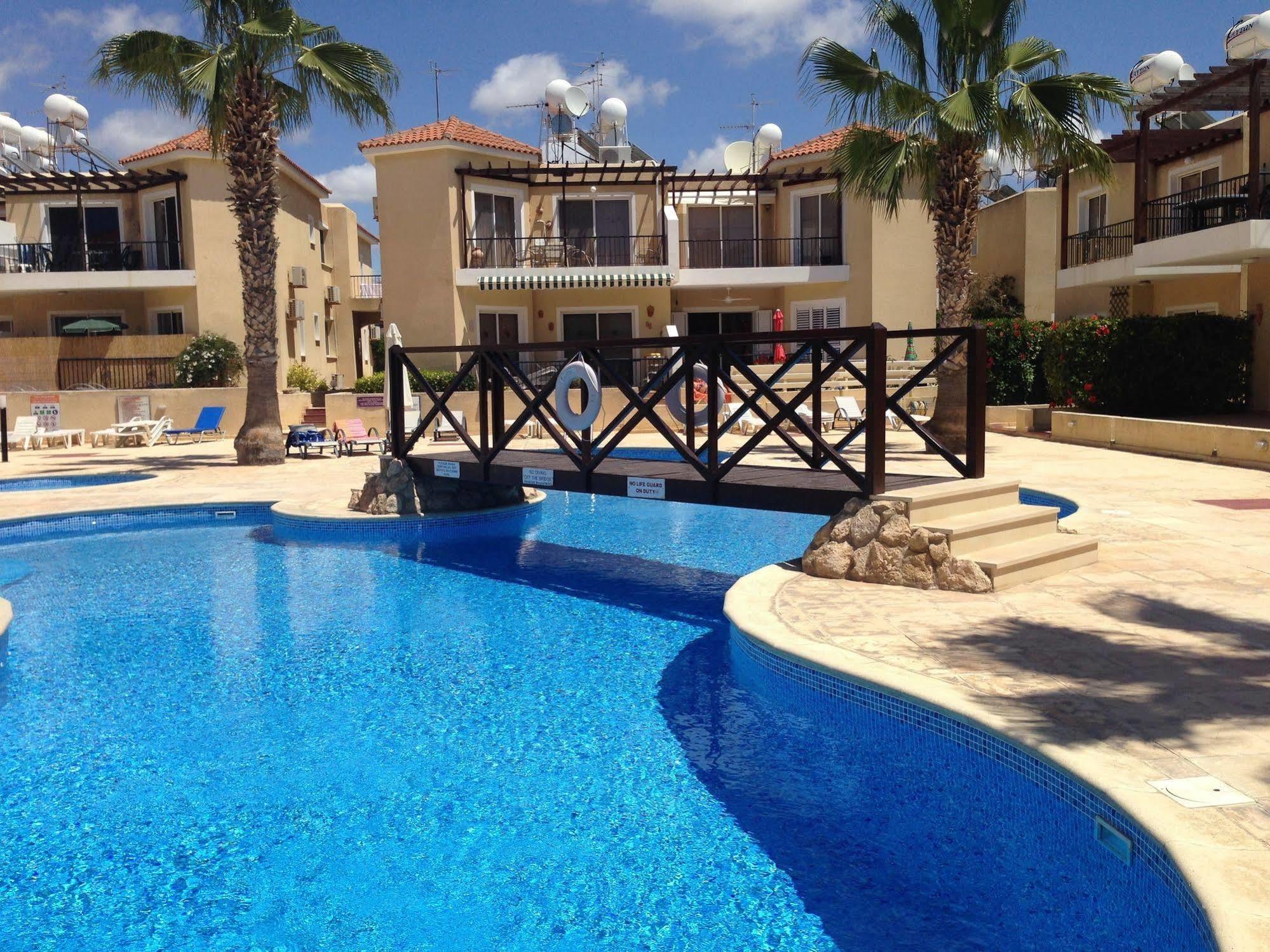 Sirena Sunrise, Apartment 4 Paphos Ngoại thất bức ảnh